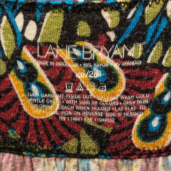 Colorful Plus size Vintage Patterned Women's Top - Picture 3 of 8